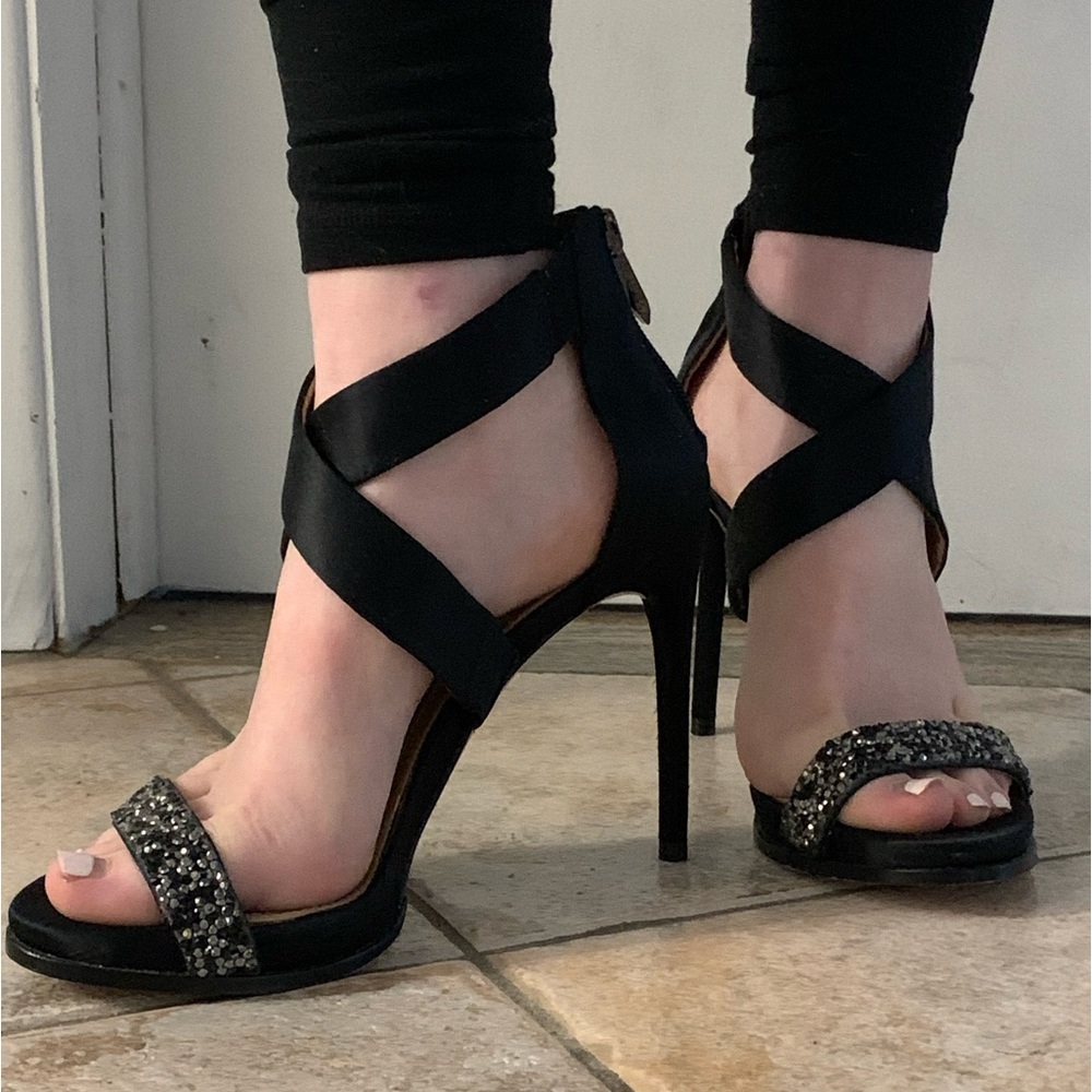 BCBG Maxazria black stiletto heels size 7.5